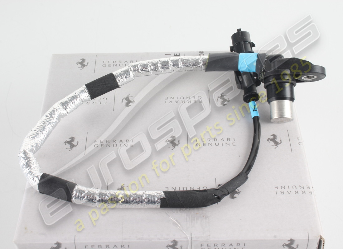 NEW FERRARI INTAKE TIMING SENSOR. PART NUMBER 235484 (1) new ferrari intake timing sensor. part number 235484 (1)