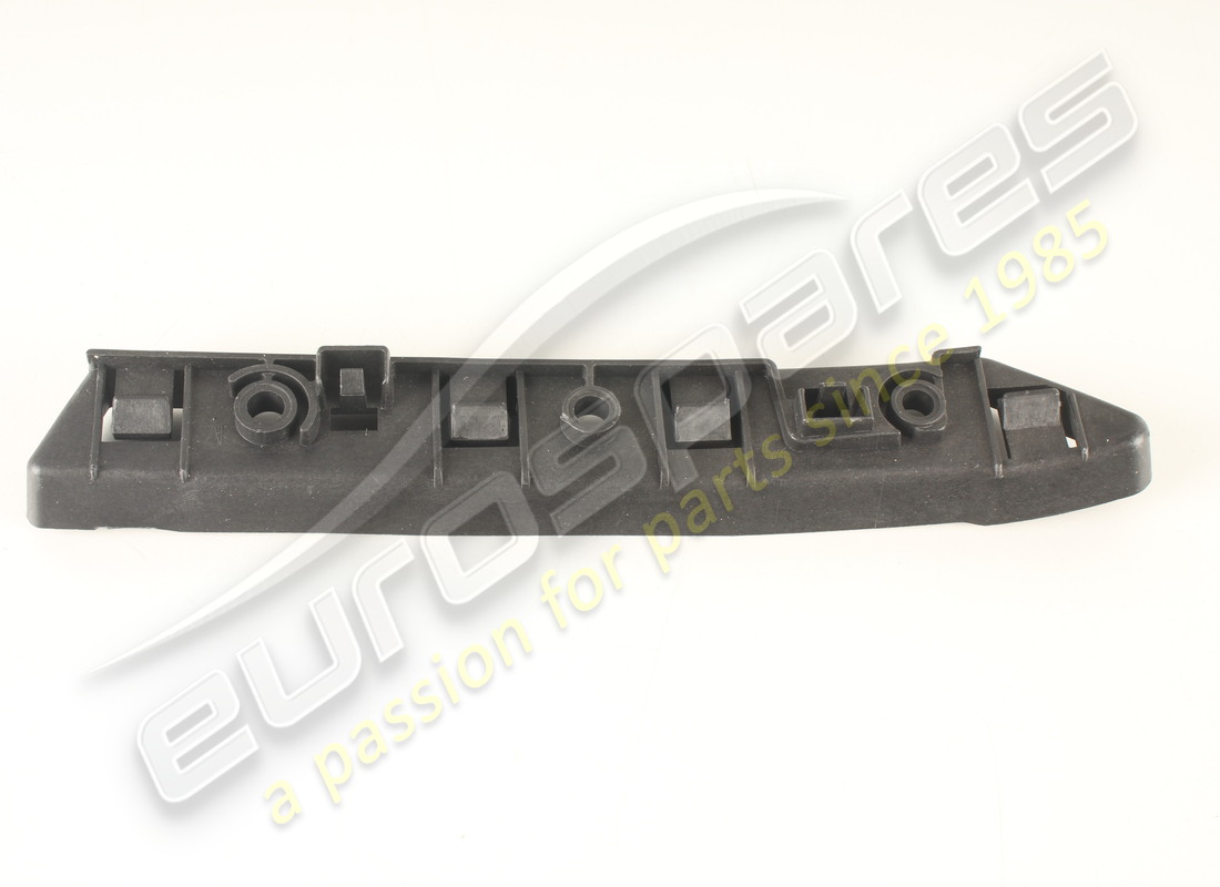 new maserati front bumper right side mount. part number 670001608 (1)