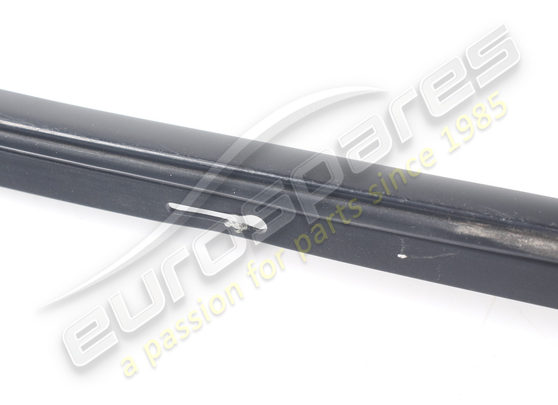 used ferrari lh trough gasket. part number 65525300 (4)