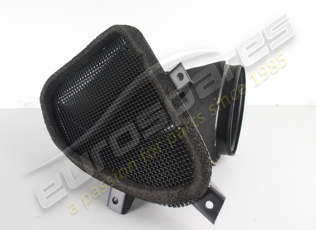 NEW FERRARI LH ENGINE AIR DUCT. PART NUMBER 89295900 (1) new ferrari lh engine air duct. part number 89295900 (1)