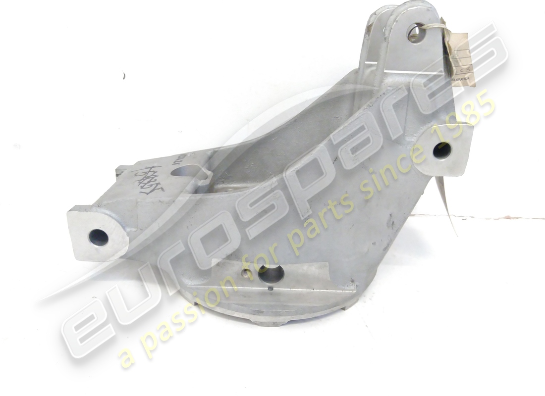 new ferrari rh rear hub holder. part number 155426 (2)