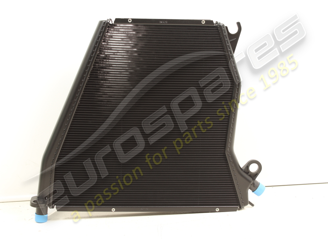 new ferrari rh water radiator. part number 769650 (2)