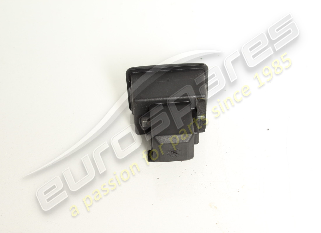 USED FERRARI GLOVE BOX BUTTON. PART NUMBER 64926500 (1) used ferrari glove box button. part number 64926500 (1)