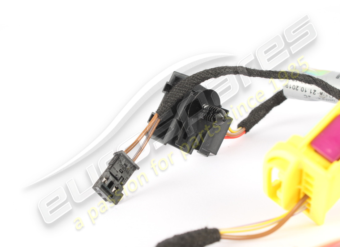 USED LAMBORGHINI HARNESS,GLOVE. PART NUMBER 4T0971679B (2) used lamborghini harness,glove. part number 4t0971679b (2)