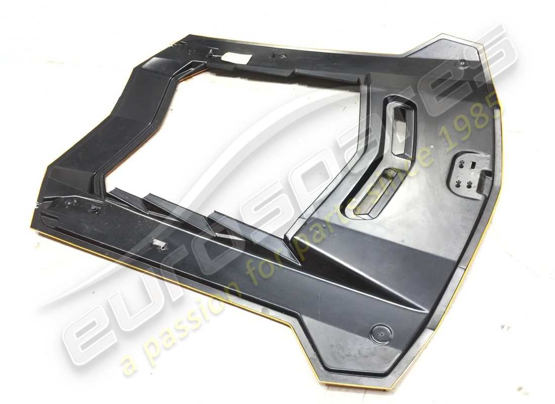 DAMAGED LAMBORGHINI TRUNK LID. PART NUMBER 476827025 (2) damaged lamborghini trunk lid. part number 476827025 (2)