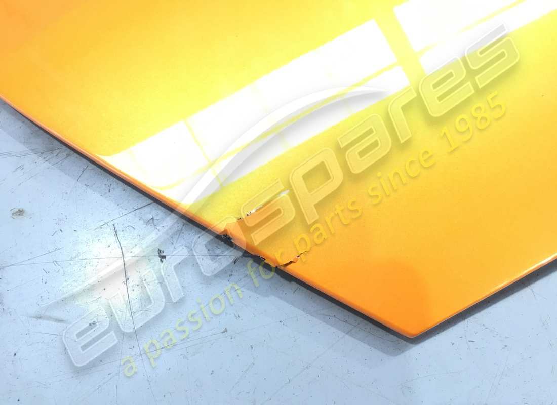 DAMAGED LAMBORGHINI TRUNK LID. PART NUMBER 476827025 (5) damaged lamborghini trunk lid. part number 476827025 (5)