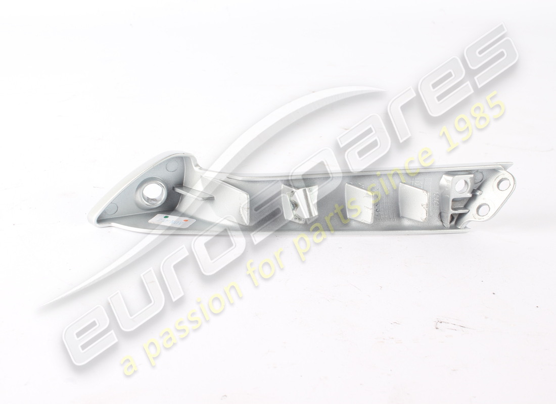 used ferrari rh rear door pull. part number 86611200 (2)