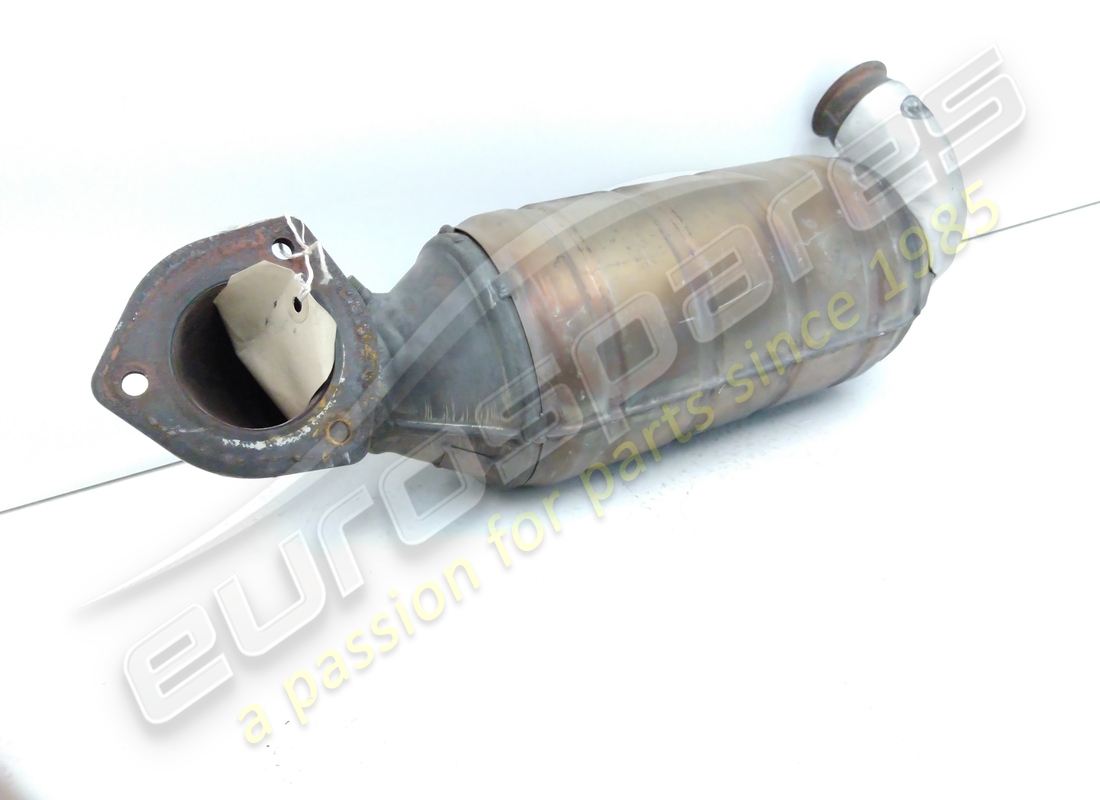 USED LAMBORGHINI LH INSULATED CATALYTIC CONVERTER ASSEMBLY. PART NUMBER 0044003566 (2) used lamborghini lh insulated catalytic converter assembly. part number 0044003566 (2)