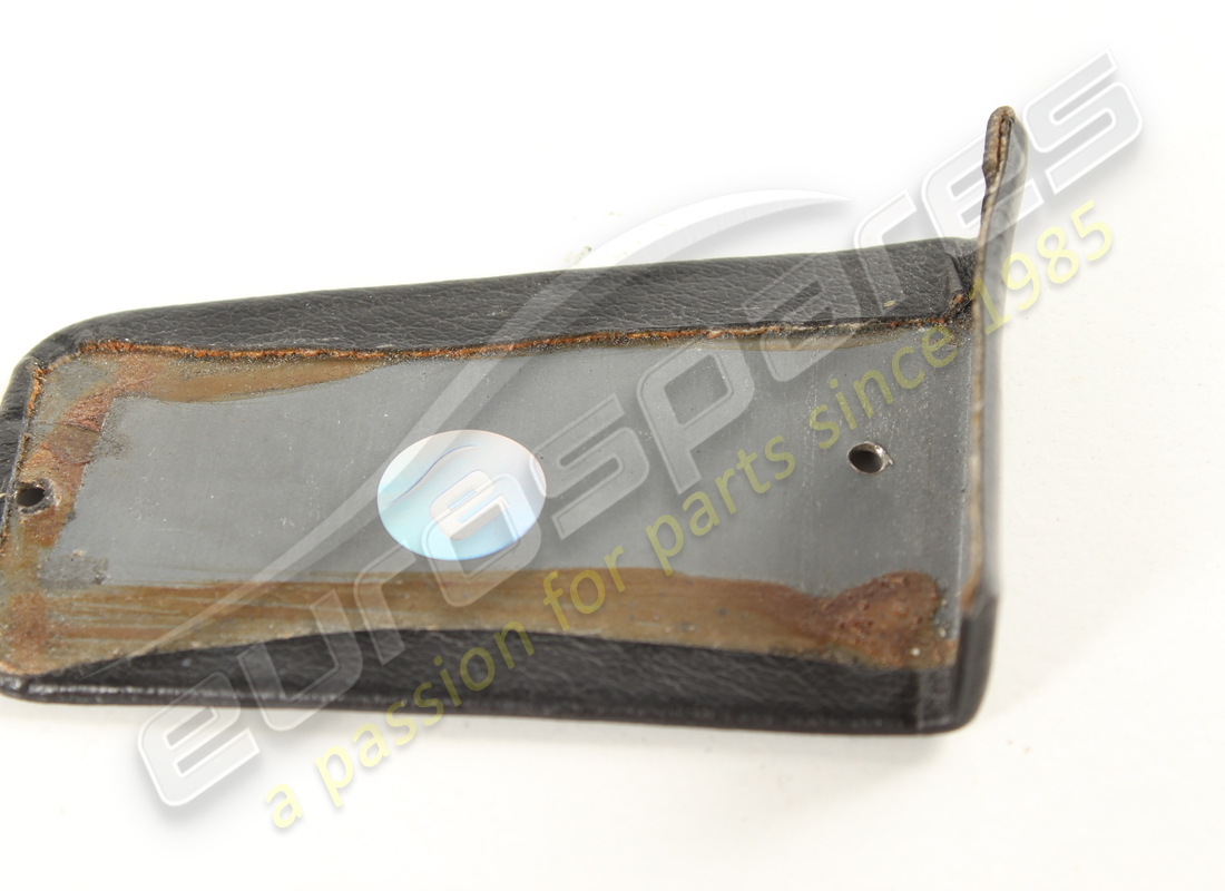 USED FERRARI LH MOULDING. PART NUMBER 62316700 (2) used ferrari lh moulding. part number 62316700 (2)