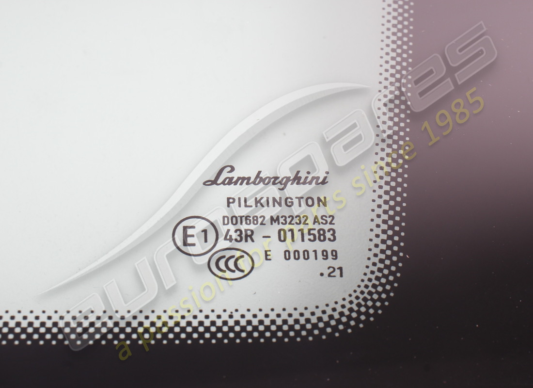NEW LAMBORGHINI SIDE WINDOW. PART NUMBER 4T8845300D (2) new lamborghini side window. part number 4t8845300d (2)