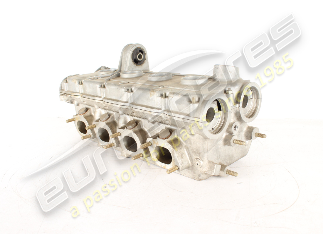 NEW FERRARI RH CYLINDER HEAD. PART NUMBER 117749 (4) new ferrari rh cylinder head. part number 117749 (4)