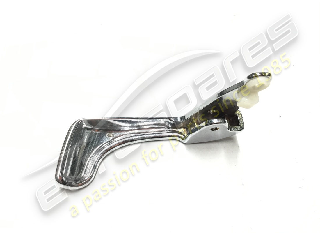 new maserati rh door internal handle. part number 374530148 (2)