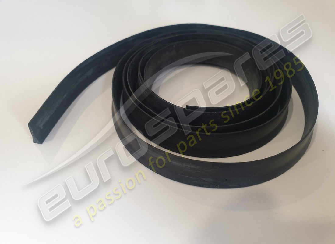 NEW FERRARI DOOR RUBBER OE. PART NUMBER 40056103 (1) new ferrari door rubber oe. part number 40056103 (1)