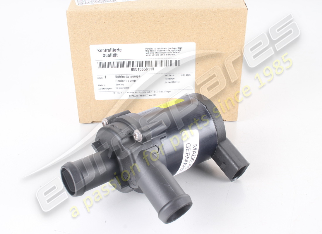 new porsche water pump. part number 95510656110 (1)