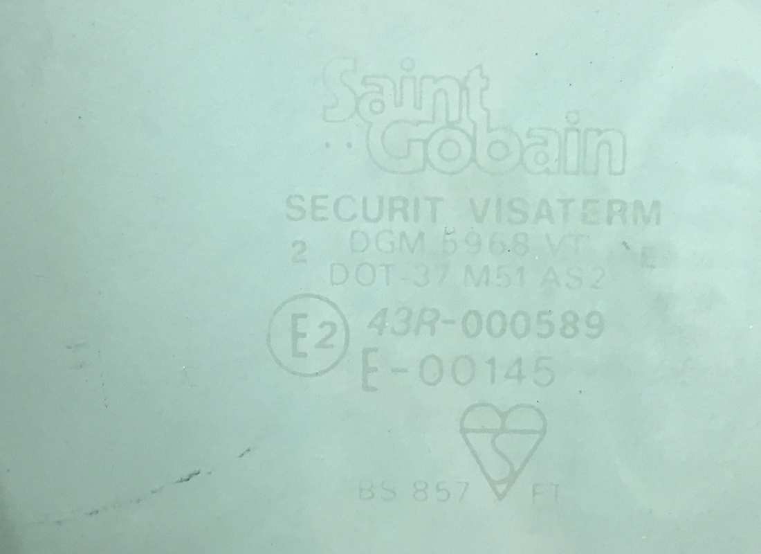 USED FERRARI LH DOOR GLASS TINTED. PART NUMBER 2573055300 (3) used ferrari lh door glass tinted. part number 2573055300 (3)