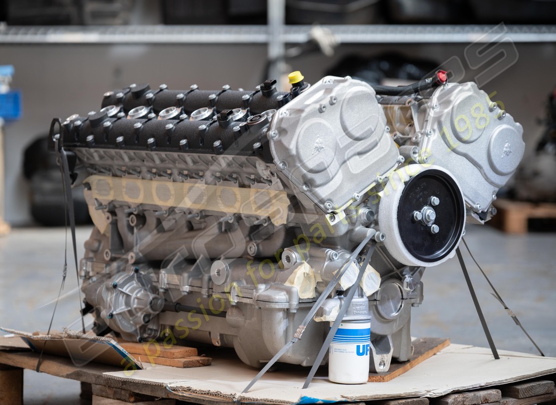 NEW LAMBORGHINI LP700 ENGINE. PART NUMBER 399900138 (2) new lamborghini lp700 engine. part number 399900138 (2)