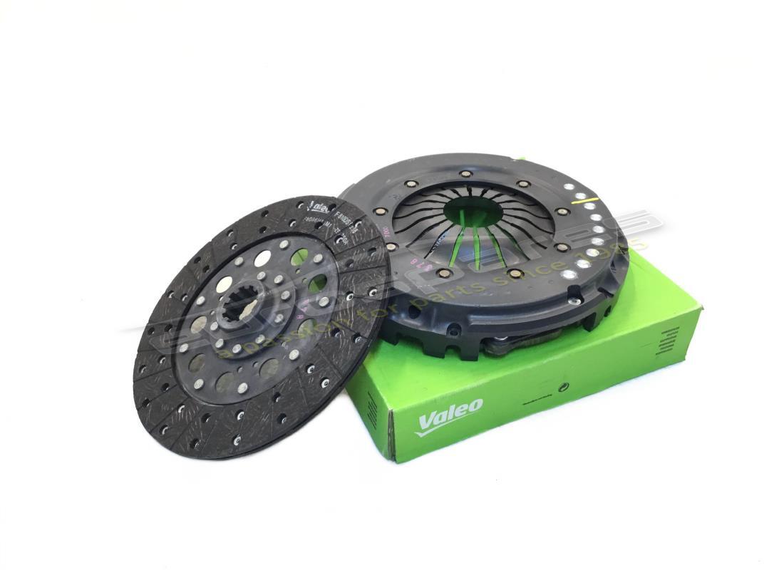 NEW FERRARI COMPLETE CLUTCH. PART NUMBER 157754 (1) new ferrari complete clutch. part number 157754 (1)