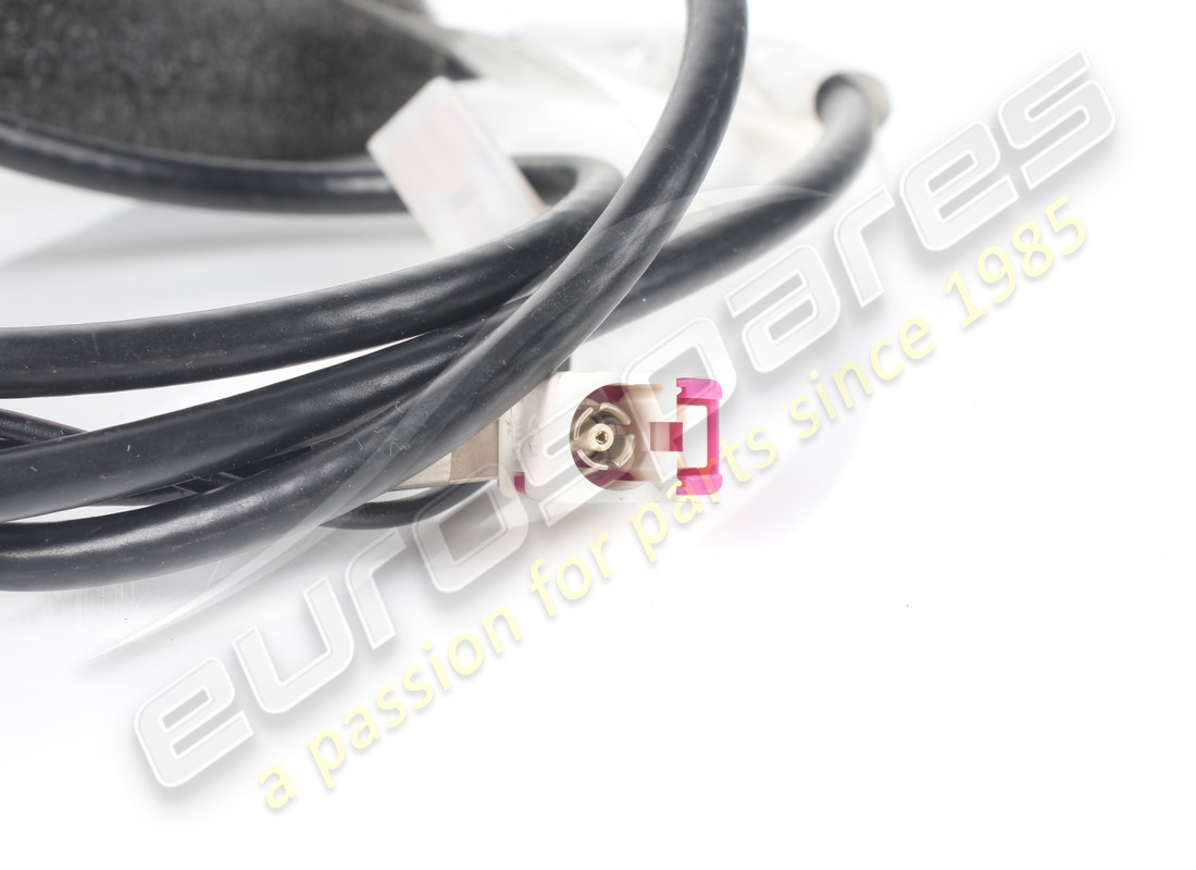 used ferrari phantom box radio am/fm cabl. part number 277202 (4)