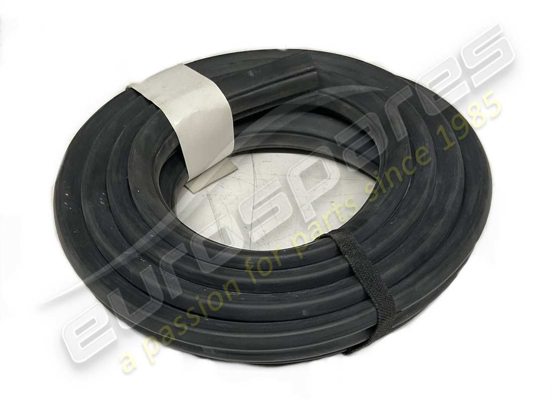 NEW MASERATI PROFILATO GOMMA SPUGNA BATTUTA COFANO BAULE 1=3200 MM. (DAL 10-7-68). PART NUMBER 15317190 (1) new maserati profilato gomma spugna battuta cofano baule 1=3200 mm. (dal 10-7-68). part number 15317190 (1)