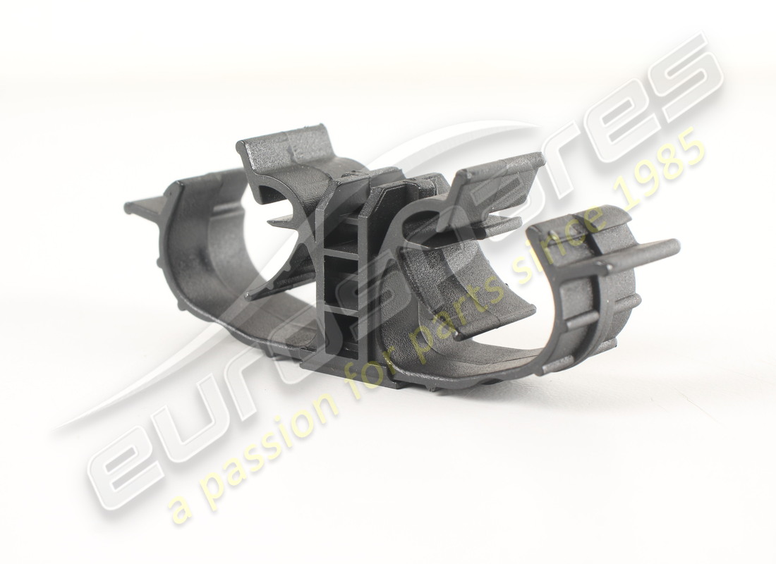 NEW Maserati CLIP . PART NUMBER 195052 (1)