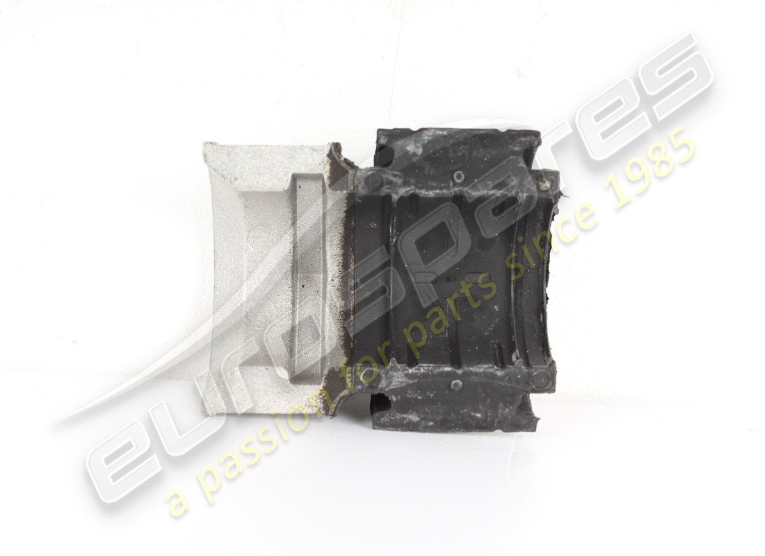 NEW PORSCHE MOUNT FOR STABILIZER. PART NUMBER 95534379300 (2) new porsche mount for stabilizer. part number 95534379300 (2)