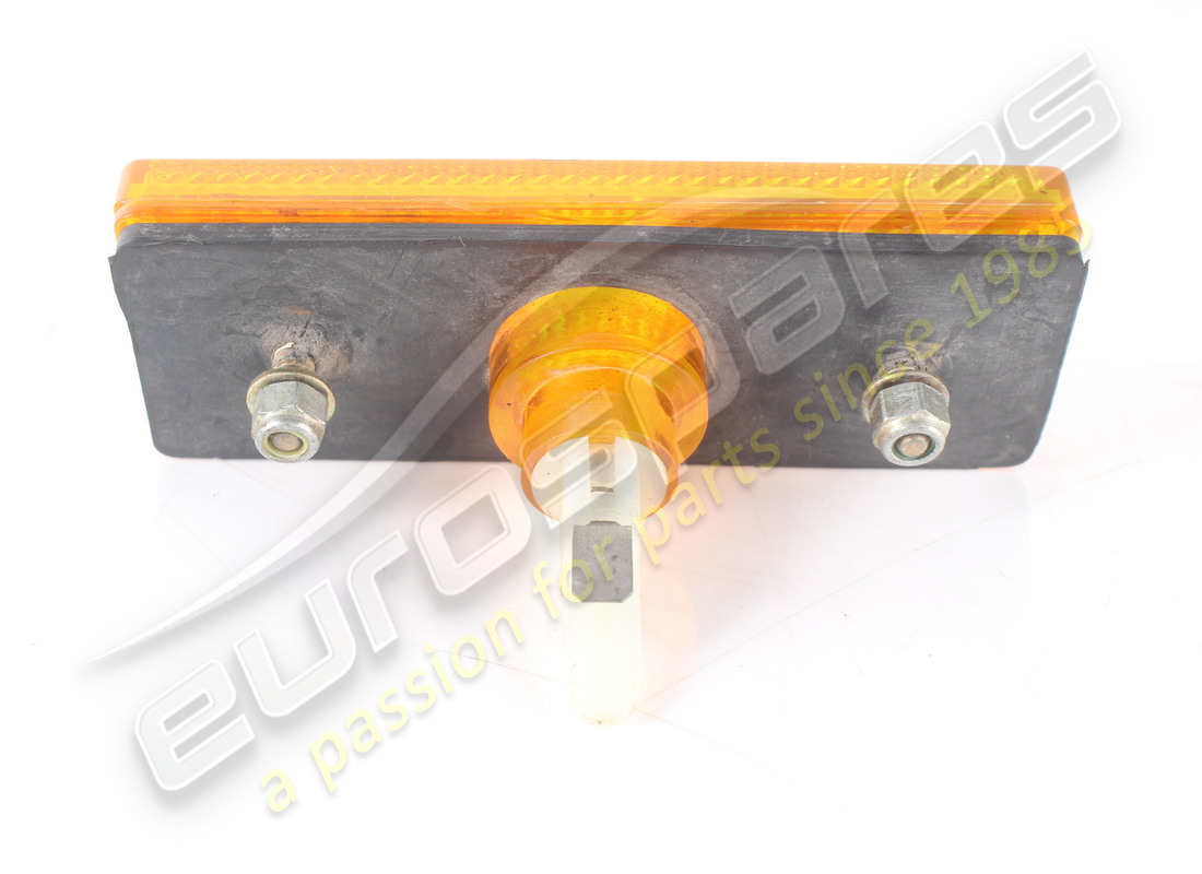USED LAMBORGHINI FRONT SIDE MARKER (ORANGE). PART NUMBER 006331781 (4) used lamborghini front side marker (orange). part number 006331781 (4)