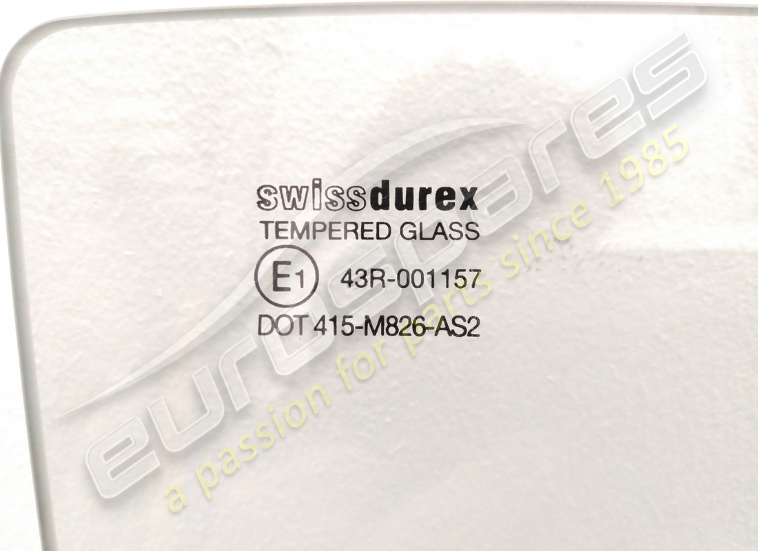 NEW (OTHER) FERRARI RH DOOR GLASS TINTED. PART NUMBER 2573055200 (2) new (other) ferrari rh door glass tinted. part number 2573055200 (2)