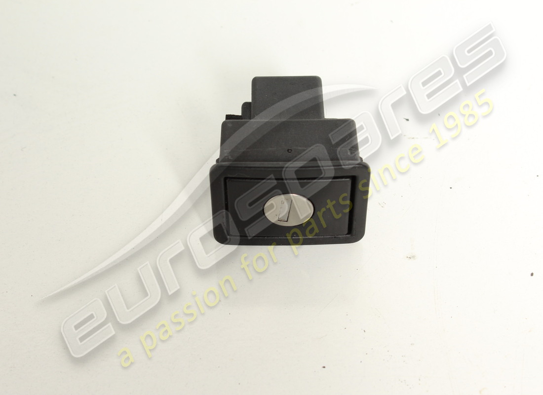 USED FERRARI GLOVE BOX BUTTON. PART NUMBER 64926500 (2) used ferrari glove box button. part number 64926500 (2)