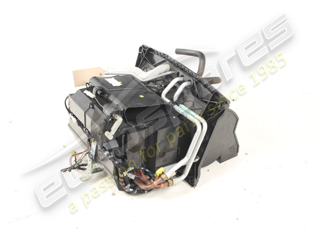 USED FERRARI EVAPORATOR SET COMPLETE RHD PART NUMBER 68070700 (3) used ferrari evaporator set complete rhd part number 68070700 (3)