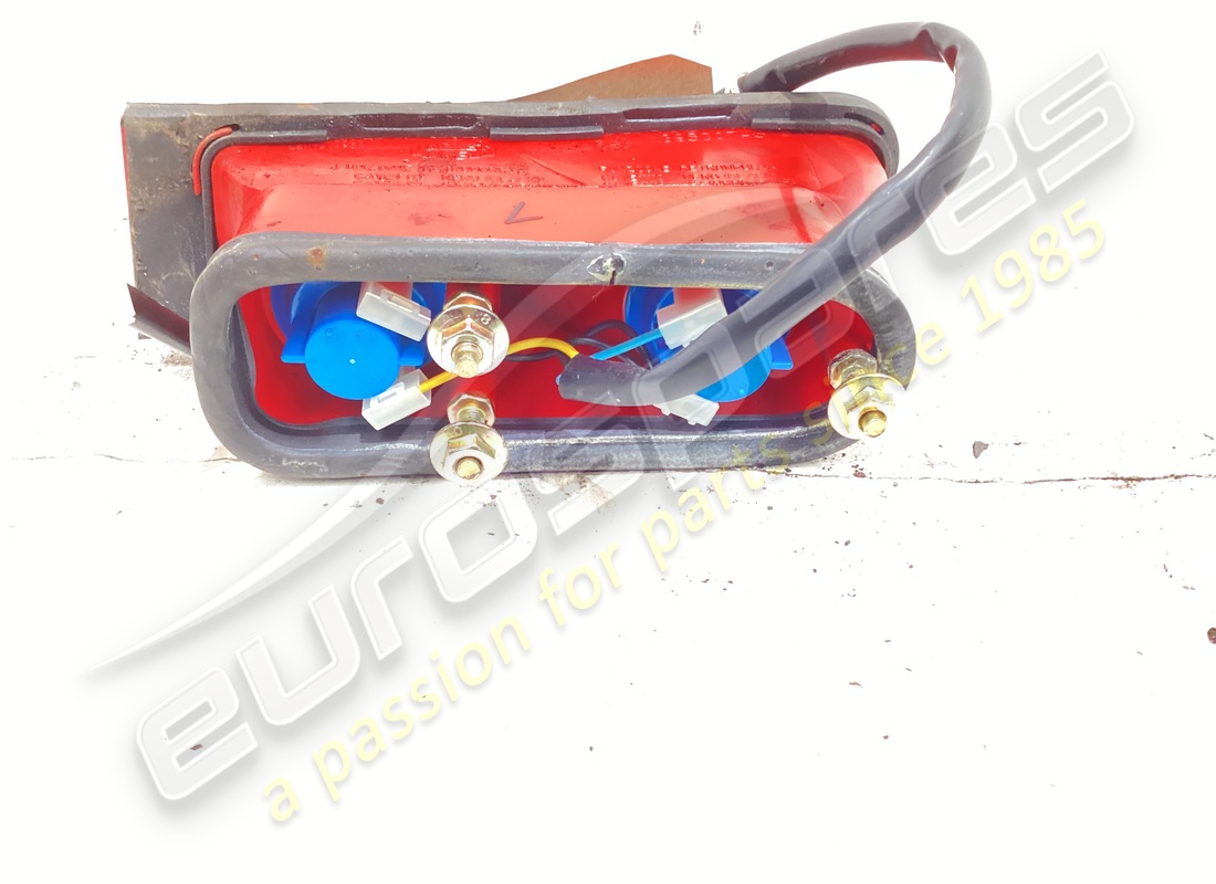 USED MASERATI MOVABLE LH TAIL LIGHT 3983099. PART NUMBER 383100147 (2) used maserati movable lh tail light 3983099. part number 383100147 (2)