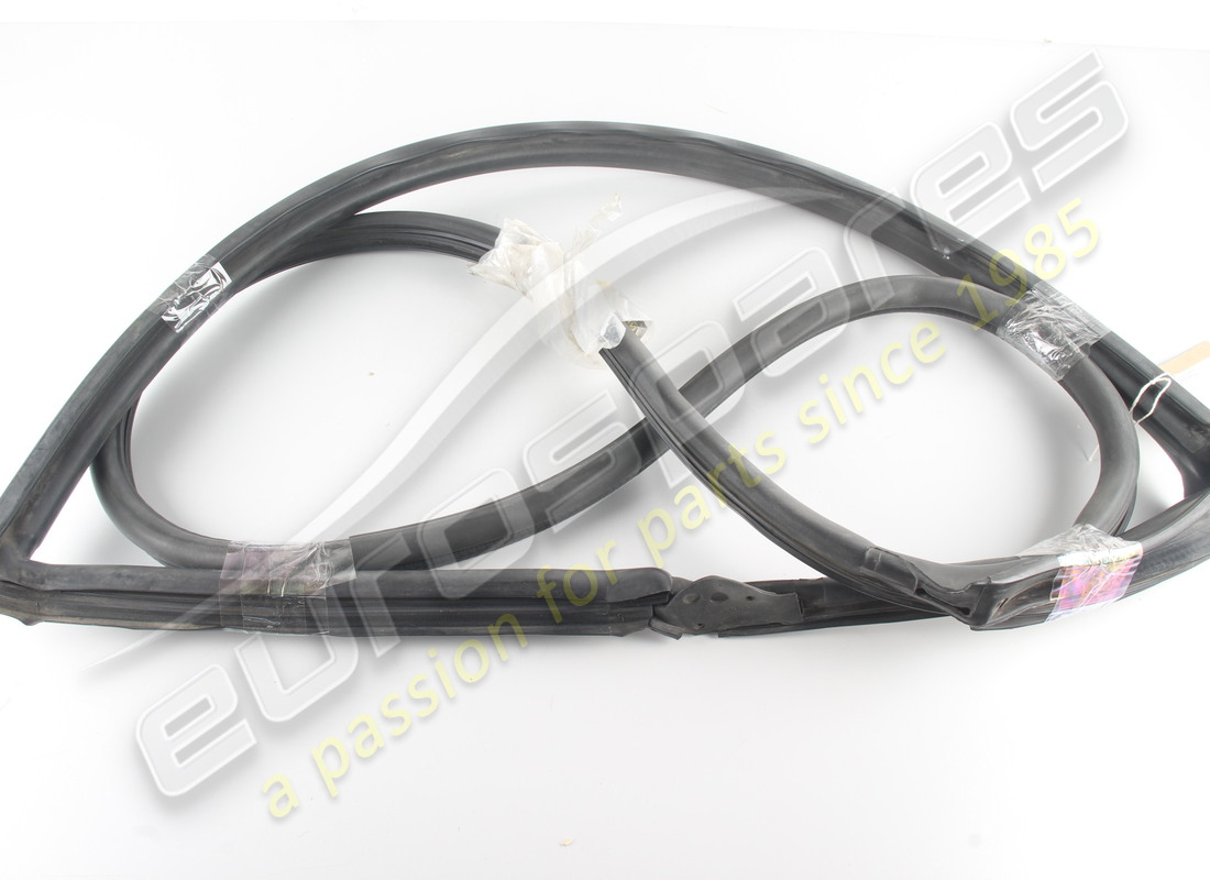 NEW FERRARI GASKET FOR RH DOOR OPENING. PART NUMBER 63499400 (1) new ferrari gasket for rh door opening. part number 63499400 (1)