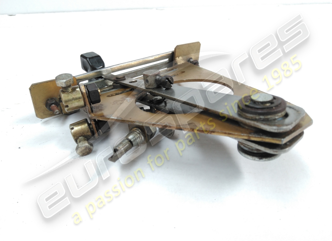 USED MASERATI COMPLESSIVO SUPPORTO E LEVE COMANDO STARTER E RISCALDAMENTO PER GUIDA DESTRA. PART NUMBER 117BV77222 (3) used maserati complessivo supporto e leve comando starter e riscaldamento per guida destra. part number 117bv77222 (3)