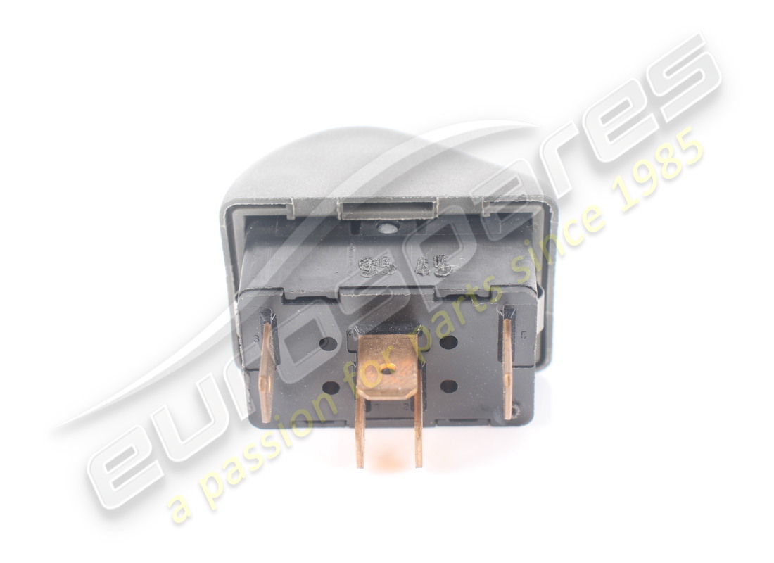 USED FERRARI SWITCH. PART NUMBER 165241 (4) used ferrari switch. part number 165241 (4)