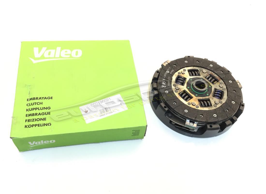 NEW MASERATI MASERATI 4200 COMPLETE CLUTCH (NOT FOR F1). PART NUMBER 196021 (1) new maserati maserati 4200 complete clutch (not for f1). part number 196021 (1)