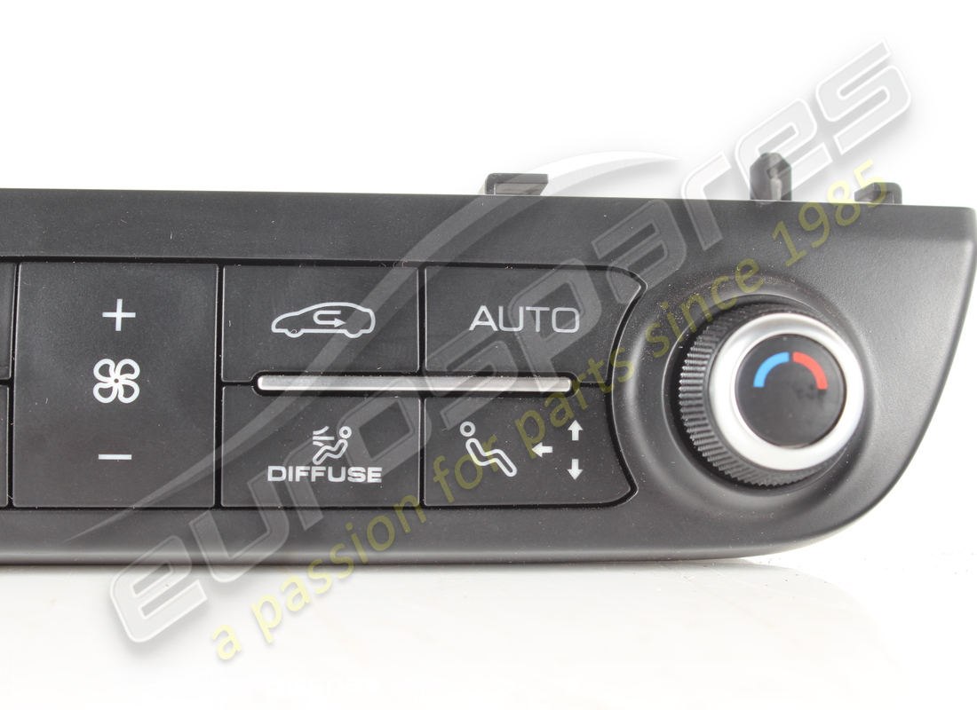 used ferrari air conditioning control panel. part number 87291200 (2)