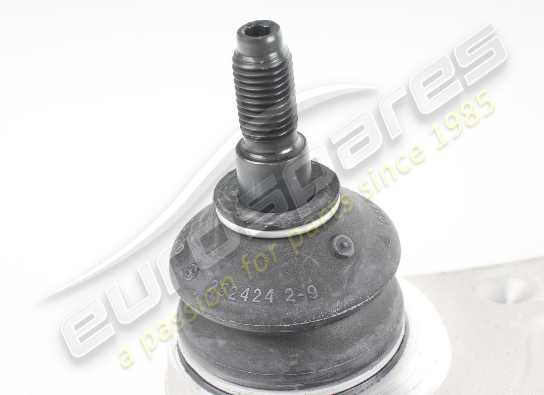 NEW MASERATI RH FRONT UPPER LEVER. PART NUMBER 670031994 (4) new maserati rh front upper lever. part number 670031994 (4)