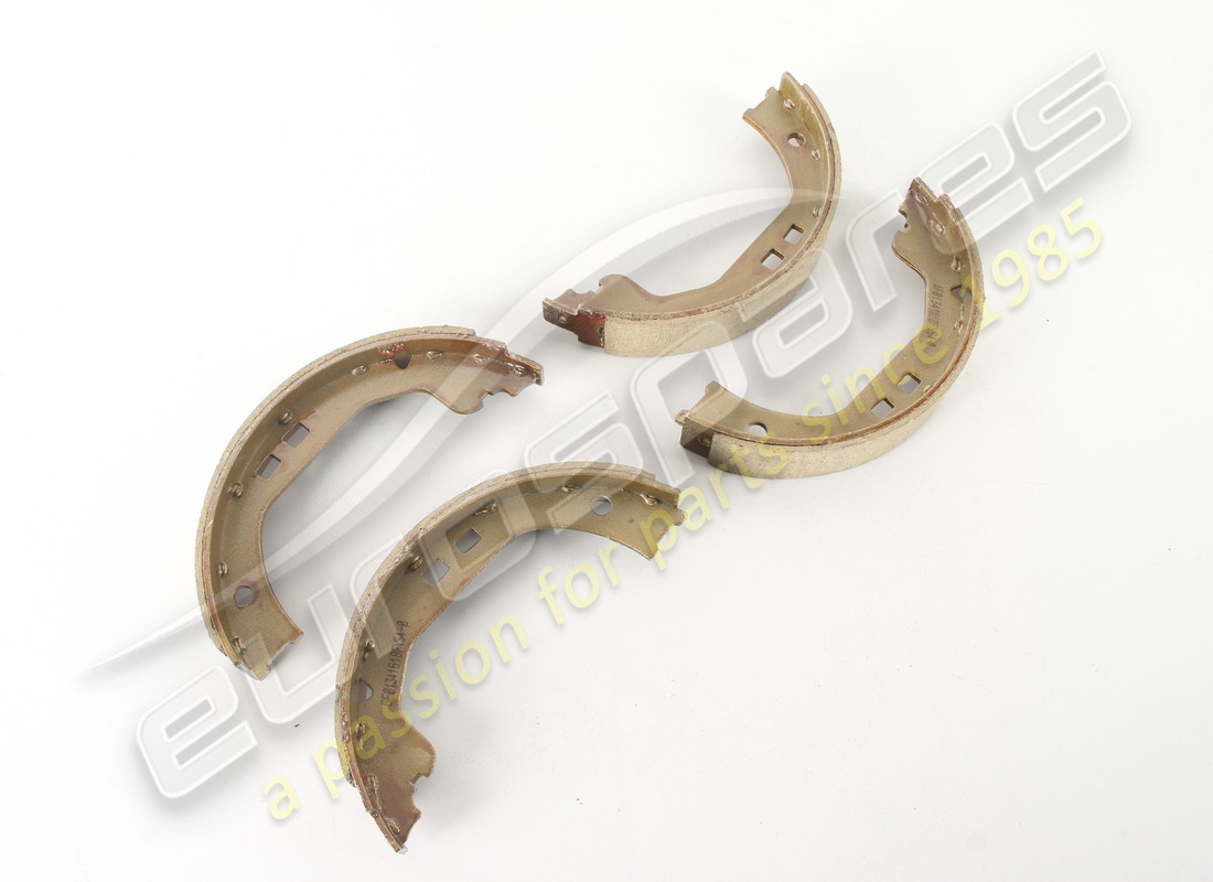 NEW EUROSPARES HANDBRAKE SHOES SET. PART NUMBER 673000035 (1) new eurospares handbrake shoes set. part number 673000035 (1)