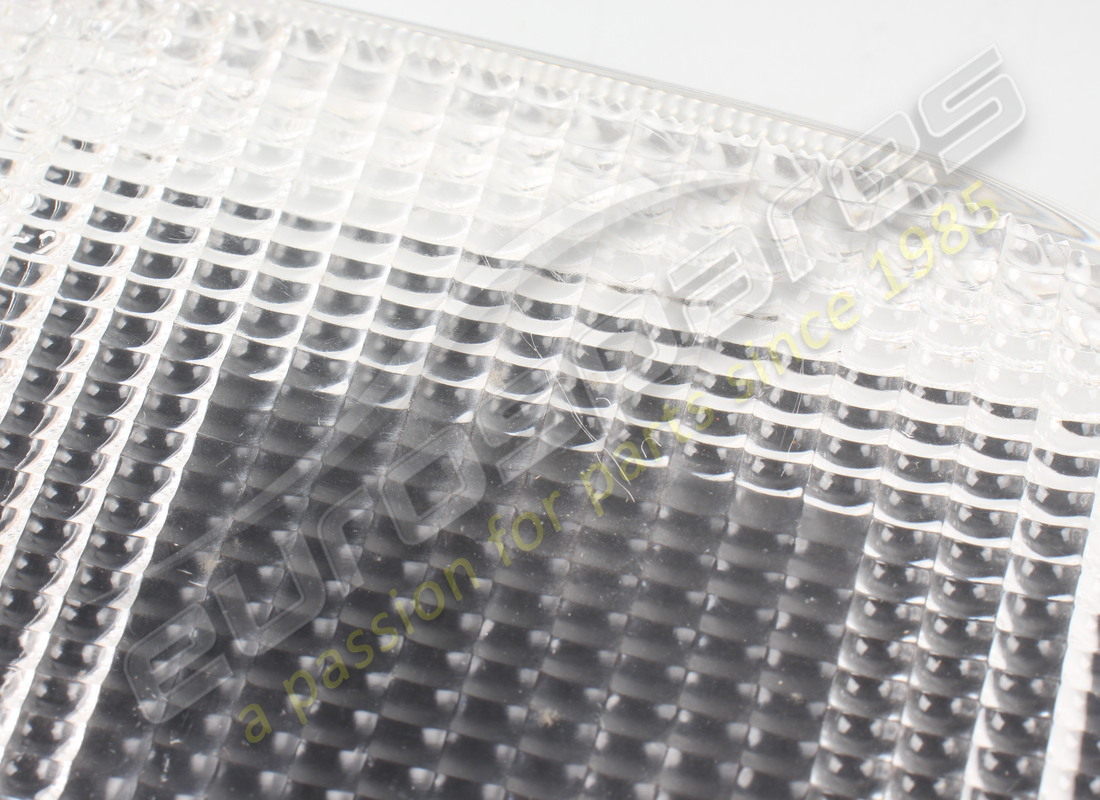 USED FERRARI LH FRONT INDICATOR LENS (CLEAR). PART NUMBER 2538216100 (3) used ferrari lh front indicator lens (clear). part number 2538216100 (3)