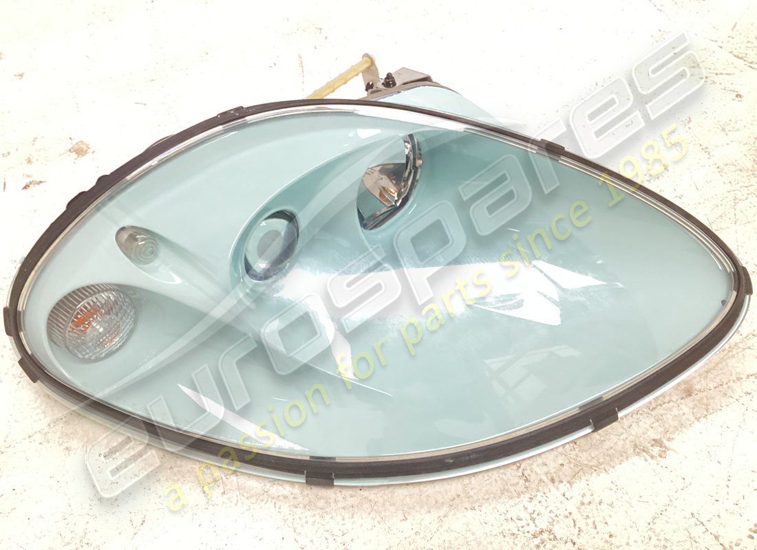 NEW (OTHER) FERRARI RH HEAD LAMP AZZURRO CAL.52. PART NUMBER 72000380 (1) new (other) ferrari rh head lamp azzurro cal.52. part number 72000380 (1)