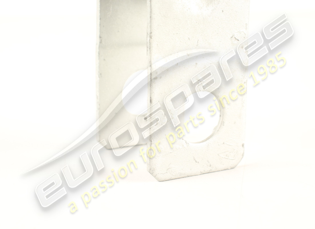 NEW MASERATI BRACKET. PART NUMBER 670006270 (3) new maserati bracket. part number 670006270 (3)