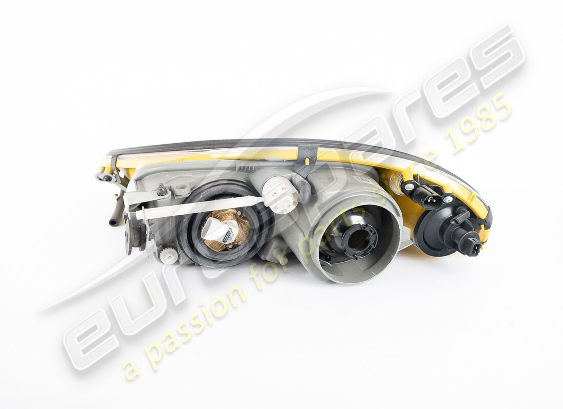NEW FERRARI RH FRONT LAMP GIALLO MODENA. PART NUMBER 72000370 (2) new ferrari rh front lamp giallo modena. part number 72000370 (2)