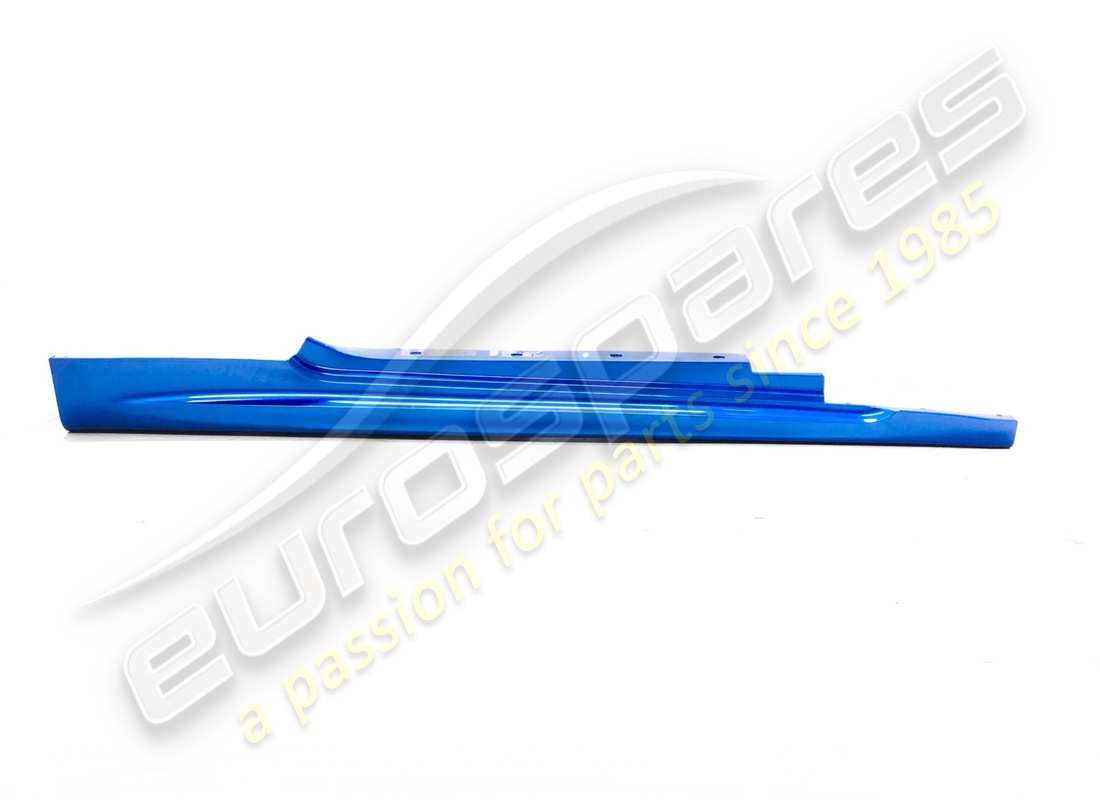 used maserati rh side skirt. part number 980145473 (1)