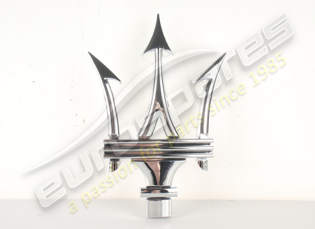 NEW MASERATI CHROME TRIDENT. PART NUMBER 670005377 (1) new maserati chrome trident. part number 670005377 (1)