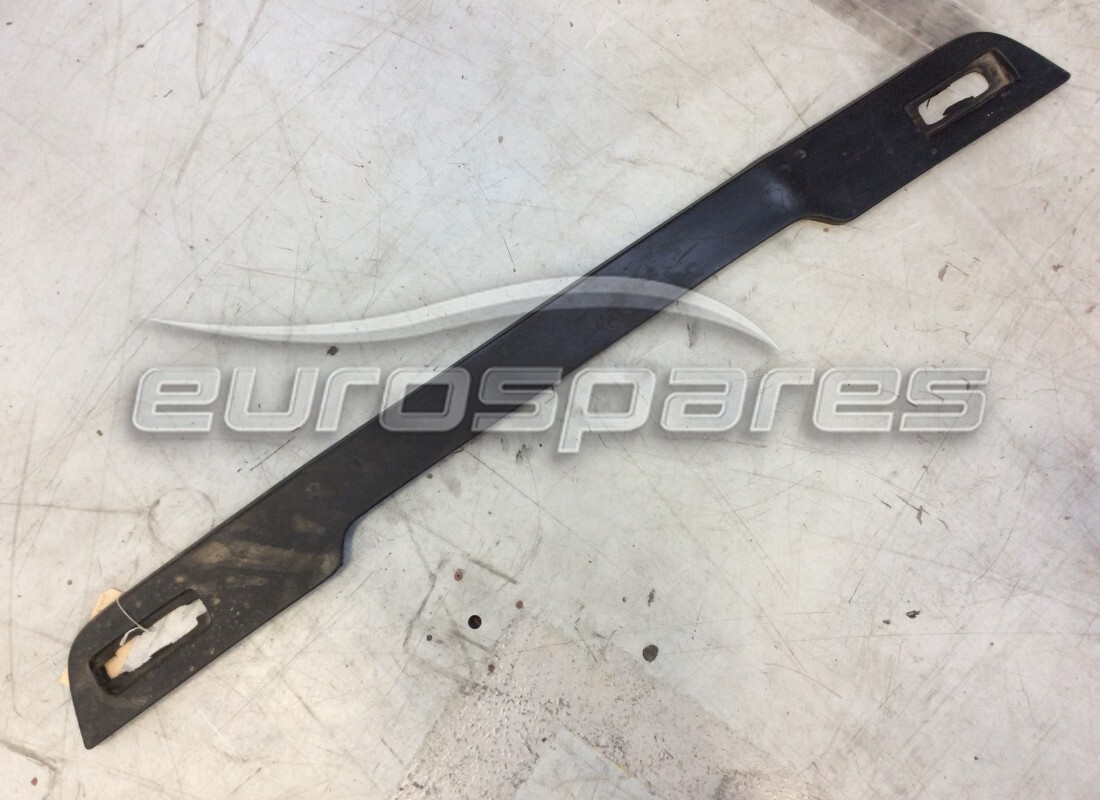 USED Ferrari REAR BUMPER RUBBER (EARLY THIN TYPE) . PART NUMBER 40018103 (1)