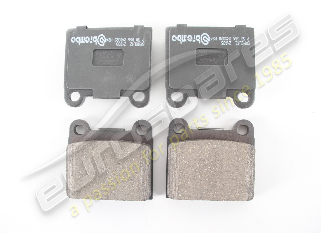 NEW EUROSPARES FRONT PADS. PART NUMBER 370200039 (1) new eurospares front pads. part number 370200039 (1)