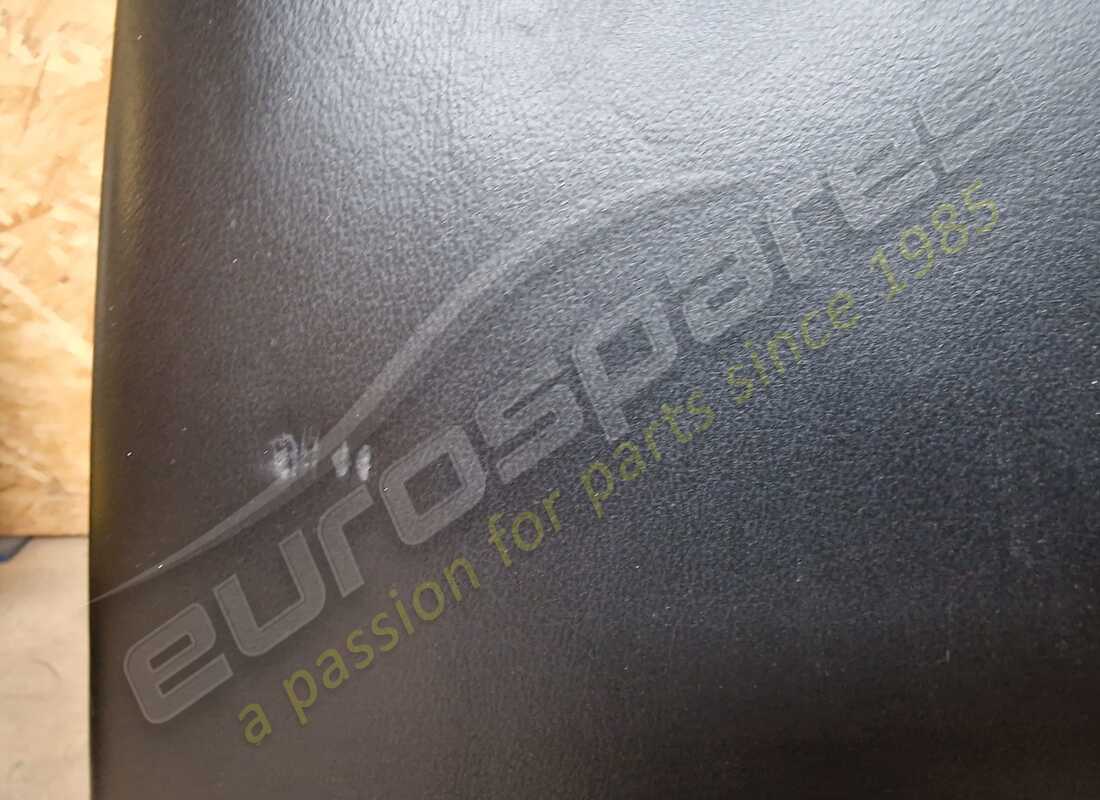 USED FERRARI PAIR BLACK SEATS. PART NUMBER 60899000 (18) used ferrari pair black seats. part number 60899000 (18)