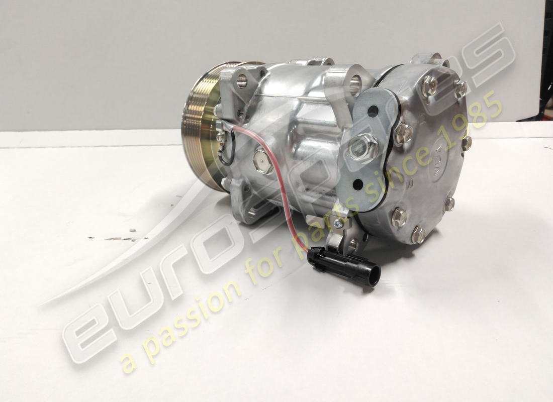 NEW MASERATI SANDEN COMPRESSOR. PART NUMBER 578377502 (4) new maserati sanden compressor. part number 578377502 (4)