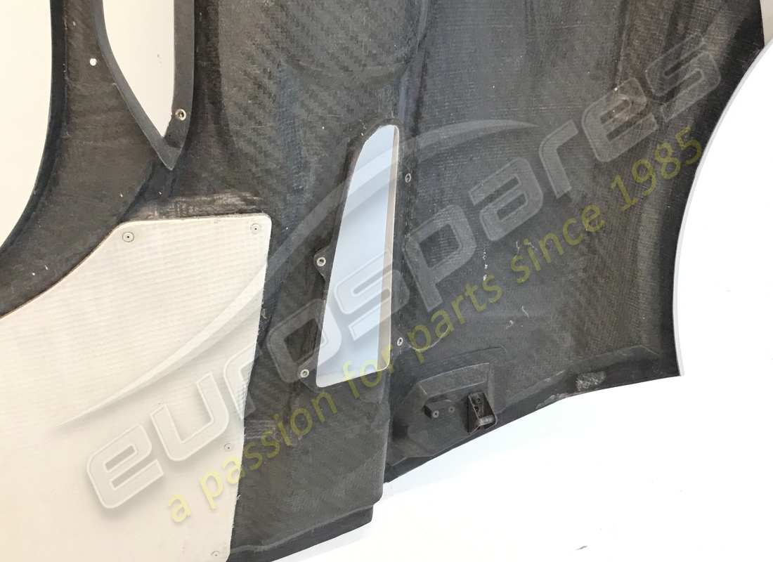 USED FERRARI REAR BONNET. PART NUMBER 66571000 (9) used ferrari rear bonnet. part number 66571000 (9)