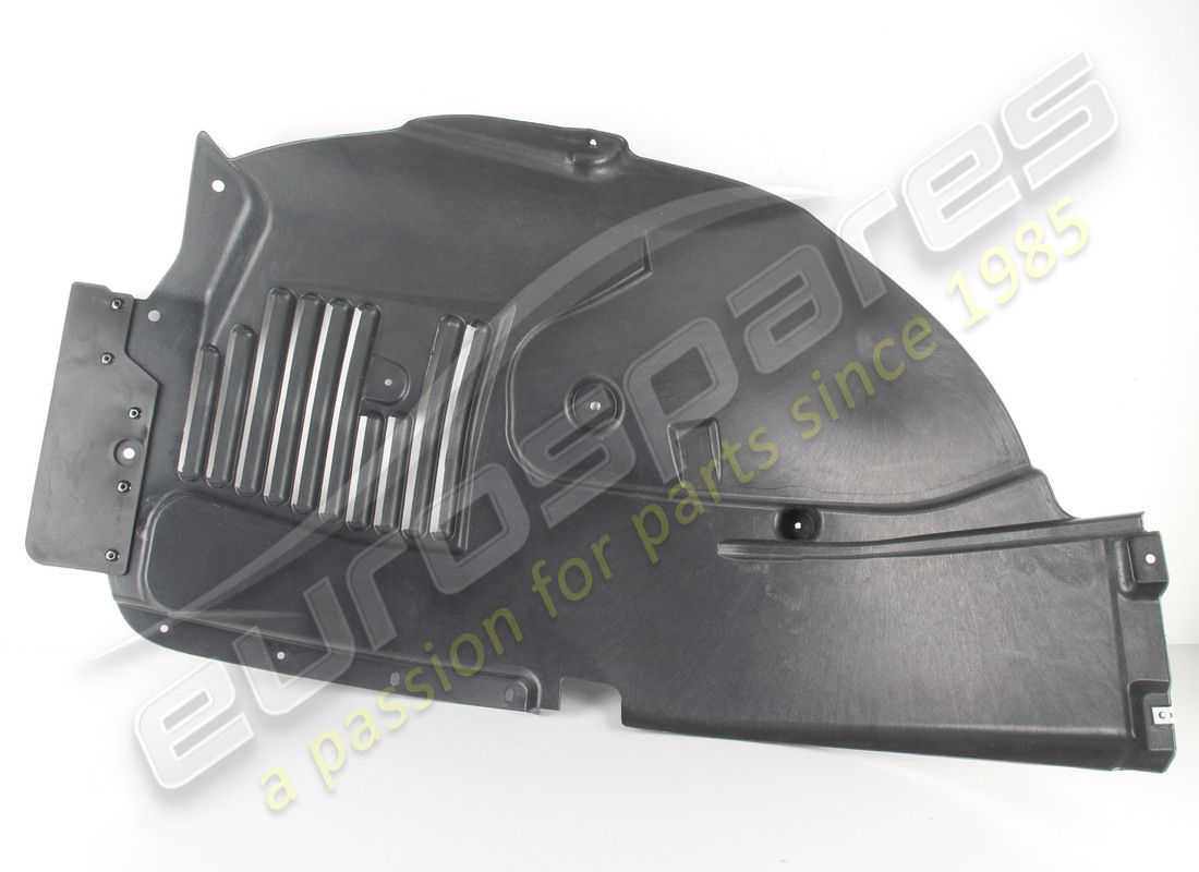 NEW MASERATI RH FRONT WHEELHOUSE GUARD (L. PART NUMBER 670105934 (4) new maserati rh front wheelhouse guard (l. part number 670105934 (4)