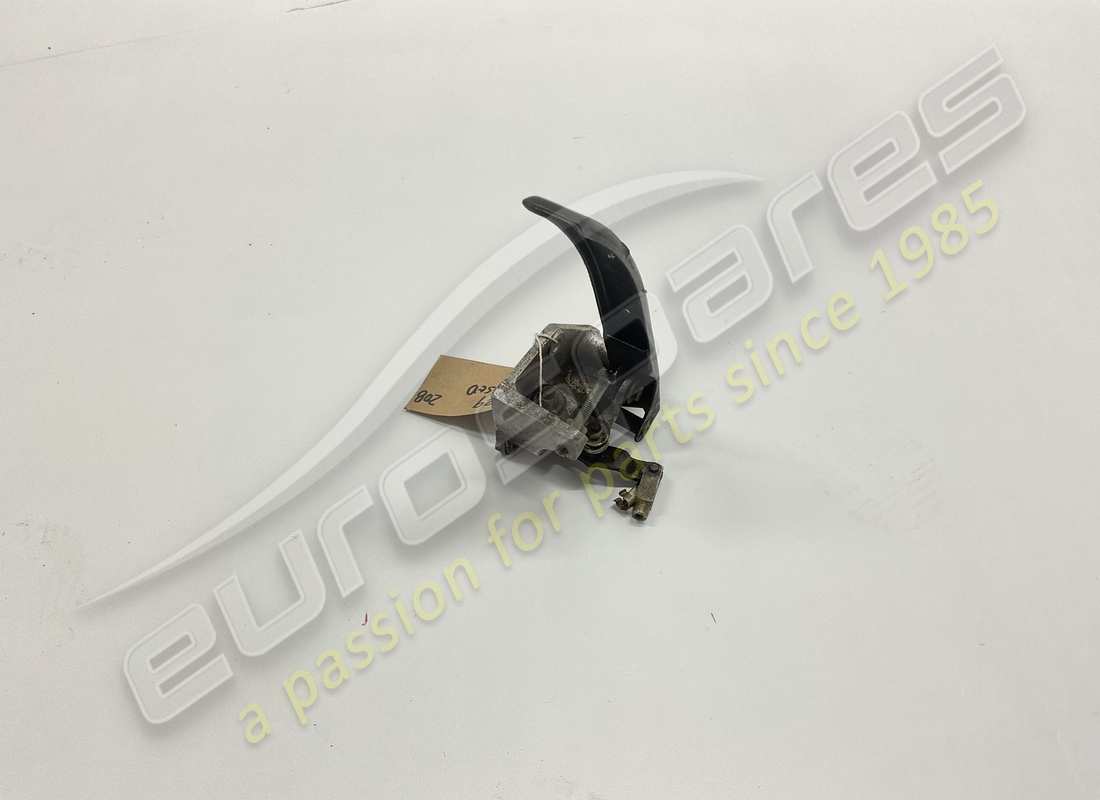 USED FERRARI ACCELERATOR PEDAL. PART NUMBER 103329 (2) used ferrari accelerator pedal. part number 103329 (2)